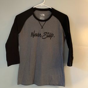 The North Face black & gray baseball raglan size extra small EUC